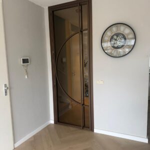 Bronzen deur zonder verbouwing